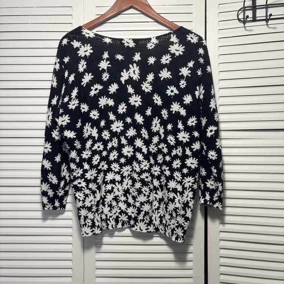 Ann Taylor Black With White Daisy Print Pullover Sweater 100% Cotton Size L - Picture 6 of 6